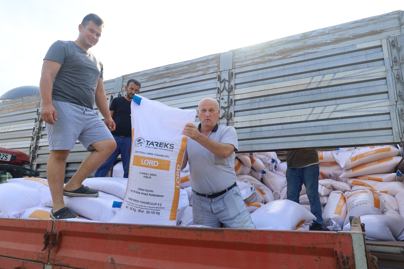 Büyükşehir'den Çiftçiye Yüzde 75 Hibeli Tohum Desteği (2)