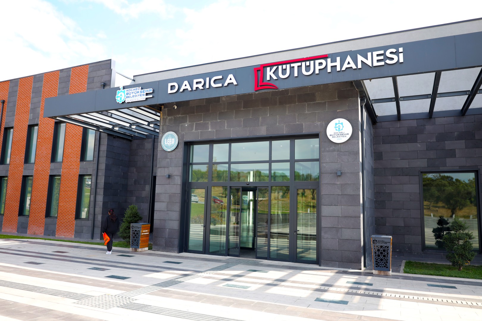 Büyükşehir'in Kütüphanelerine Yeşil Bina Sertifikası (4)