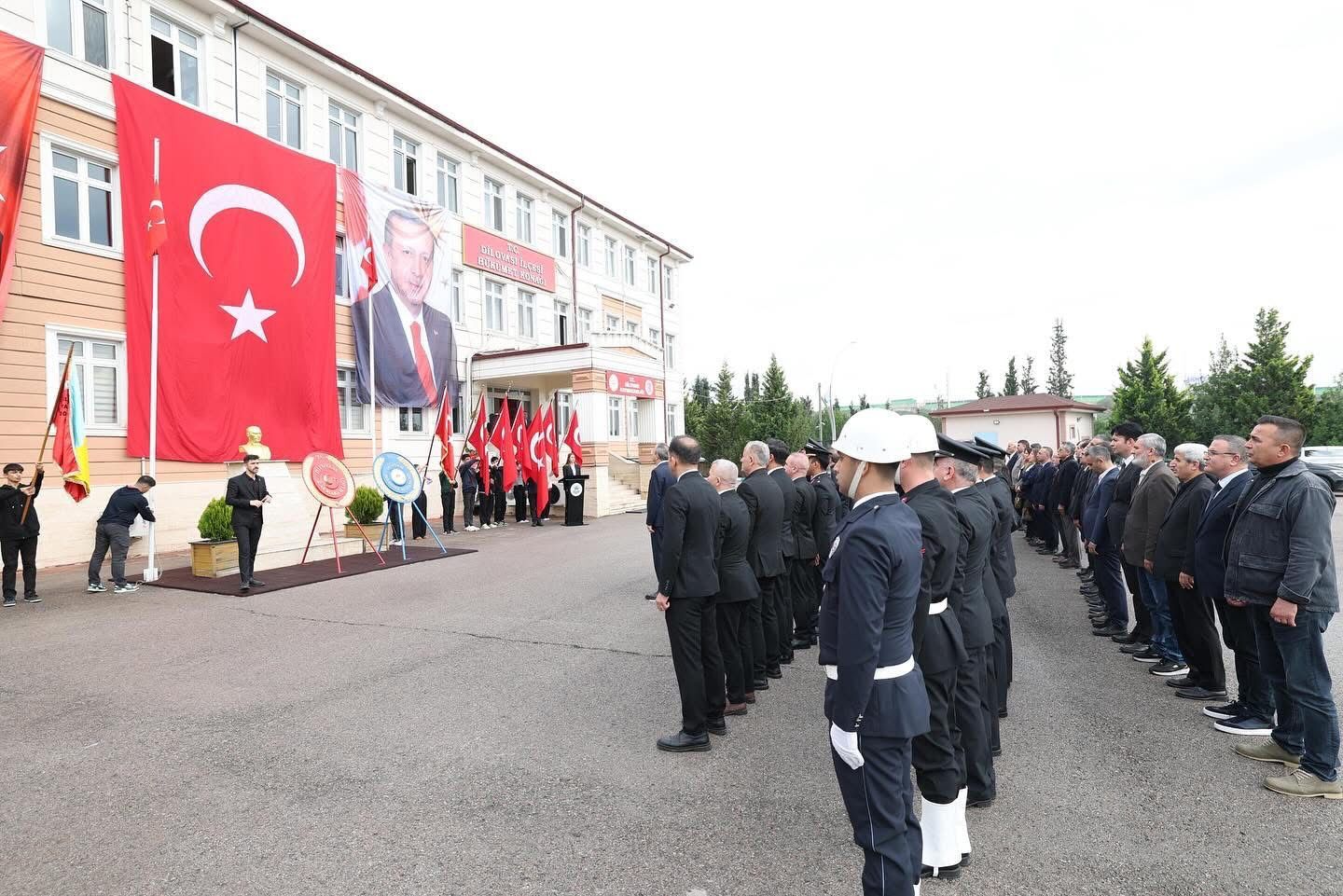 Cumhuriyetin 102. Yılı Dilovası’nda Coşkuyla Kutlandı (16)