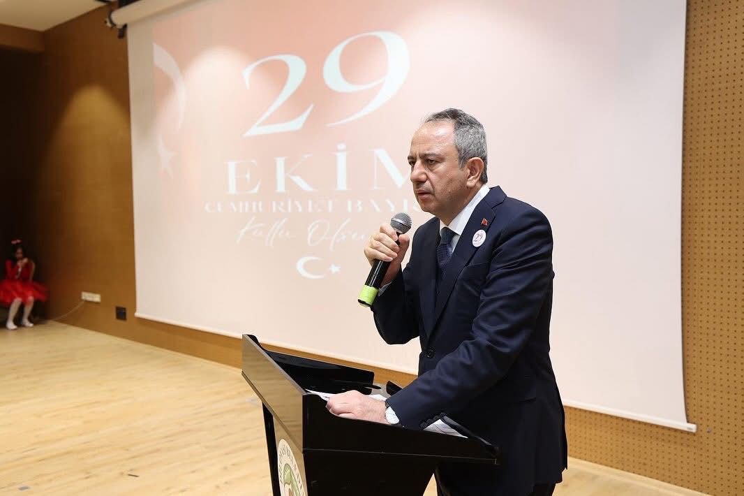 Cumhuriyetin 102. Yılı Dilovası’nda Coşkuyla Kutlandı (2)