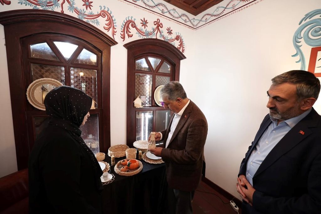 Demirciler Konağı’nda El Emeği Eserler Sergilendi (1)