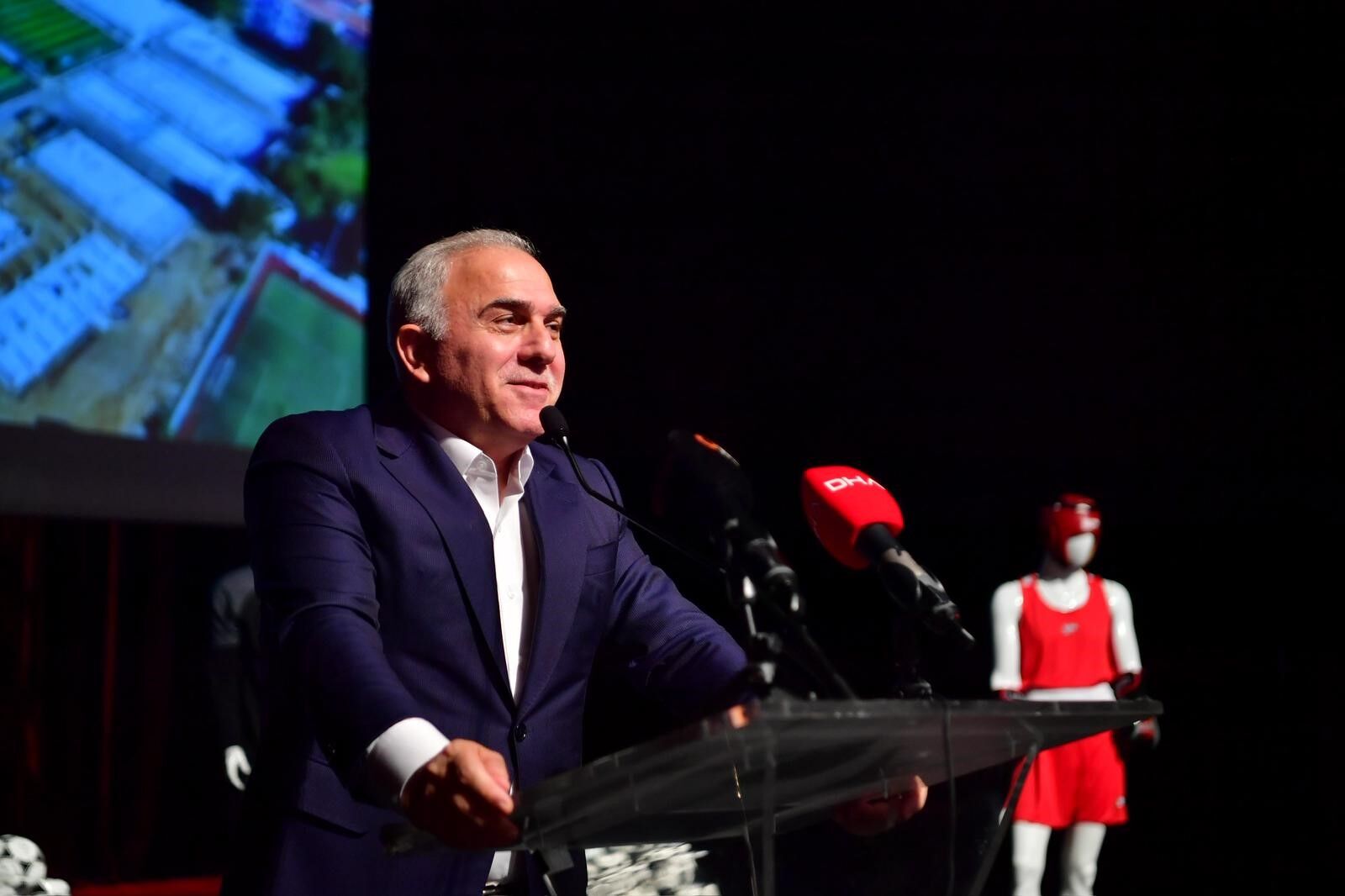 Fatih Belediyesi’nden Amatör Spor Kulüplerine Malzeme Desteği 2