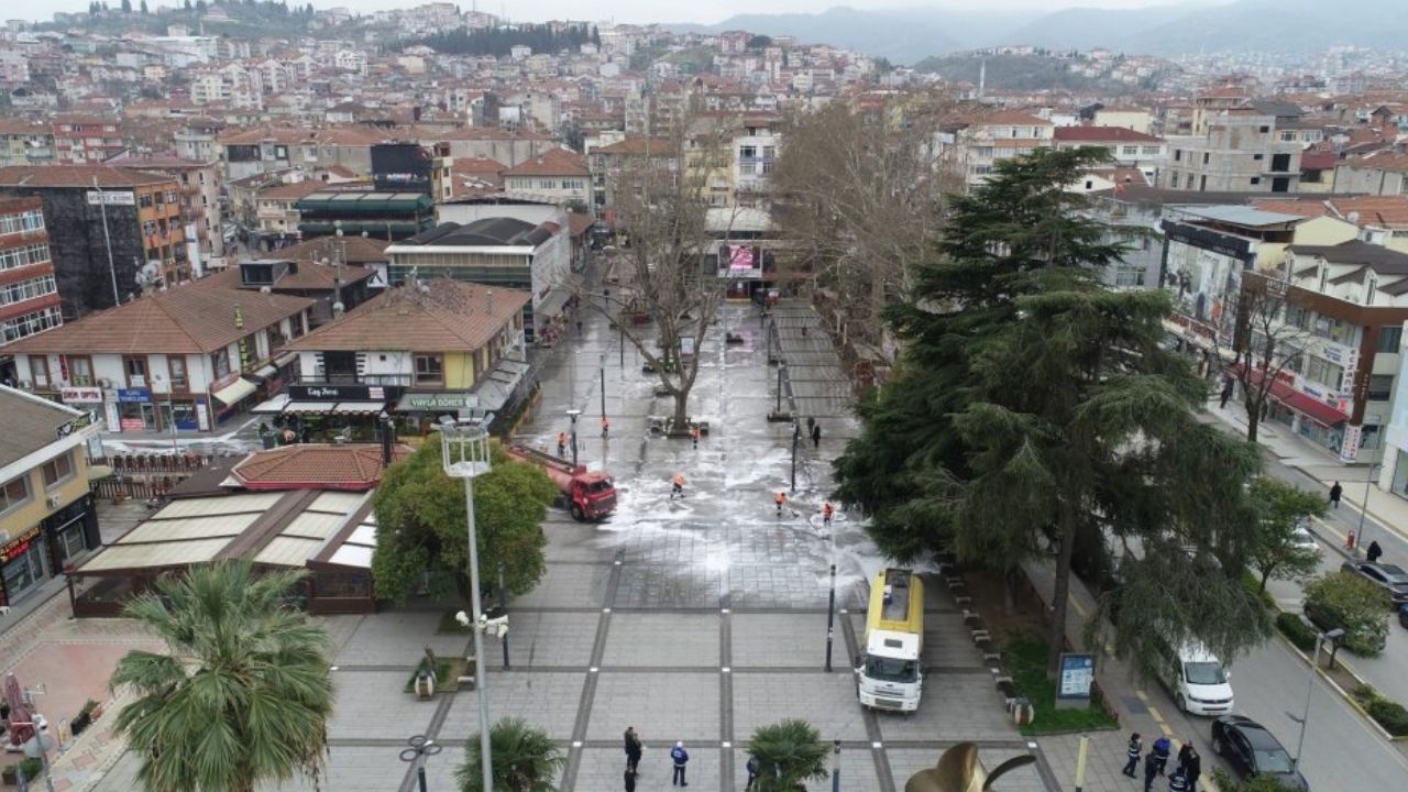 GÖLCÜK	
10:00-15:00 Saatleri arasında
PIYALEPASA, PİYALEPAŞA, SEHITLER, ŞEHİTLER	180. SK., 181. SK., 182., 186. SK., 379. SK., 380. SK., 381. SK., 383. SK., 397. SK., 399. SK., 400. SK., 401. SK., 420. SK., 421. SK., 423. SK., 424. SK., 426. SK., 428. SK., 437., 437. SK., 438., 438. SK., 439., 439. SK., 440., 440. SK., 441. SK., 442. SK., 443. SK., 444. SK., 465. SK., 613. SK., ATATÜRK BULVAR, BARBAROS HAYRETTIN, BARBAROS HAYRETTİN CD., KARADENIZ, KARADENİZ CD., KOCATEPE, KOCATEPE CD., MALAZGİRT CD., SÜLEYMAN ATEŞ CD.
13:00 ile 18:00 Saatleri arasında 
PIYALEPASA, PİYALEPAŞA	462., 582., 582. SK., 583. SK., 607., 607. SK., 608., 608. SK., 609. SK., 610., 610. SK., 612., 612. SK., 614., 614. SK., 615. SK., 616. SK., 617., 617. SK., 620. SK., FIKRI ÖZBAY, FİKRİ ÖZBAY CD., PİYALEPAŞA CD., SÜLEYMAN ATES, YASAR DOGU, YAŞAR DOĞU CD.