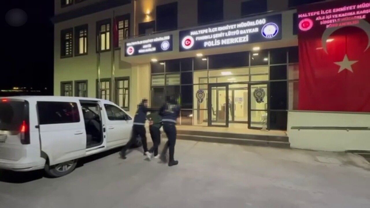 İstanbul’da 3 Ilçede Uyuşturucu Ticareti Yapan Şahıs Yakalandı