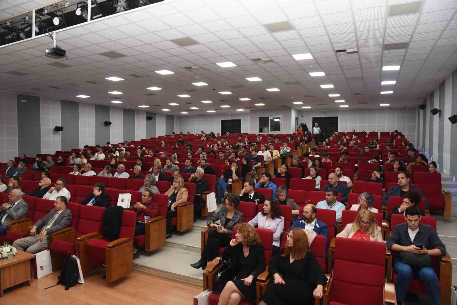 İzmir, Iki Önemli Balıkçılık Toplantısına Ev Sahipliği Yaptı 2
