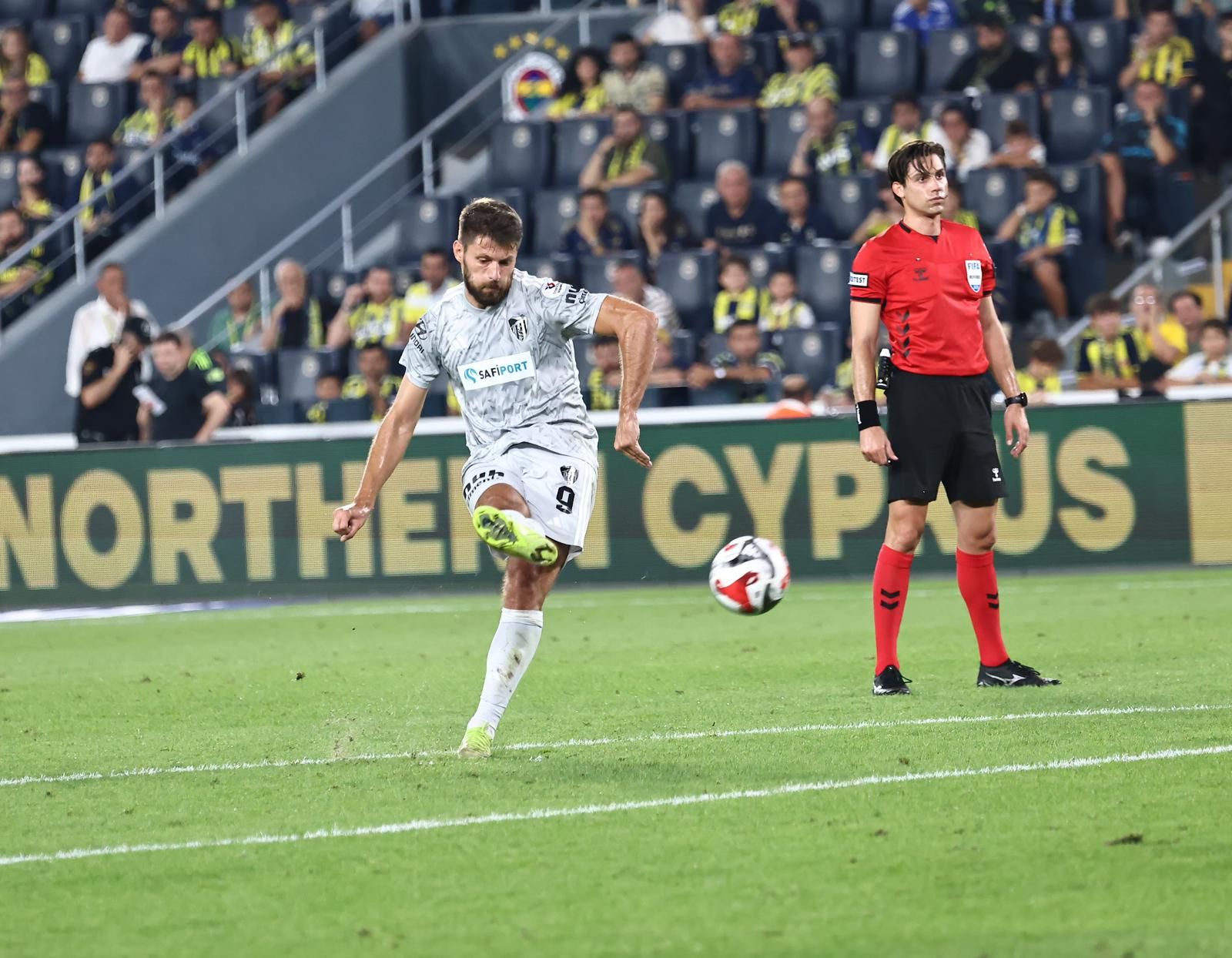 Mehmet Turkmen Kocaelispor Alanyaspor Hakem