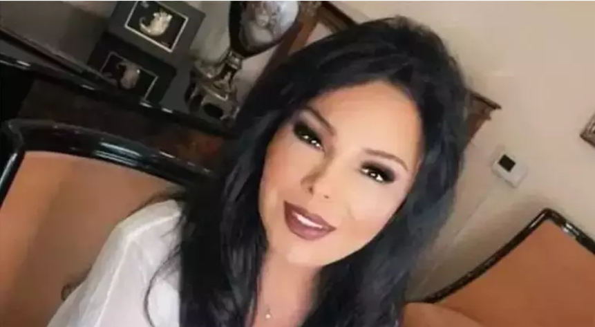 Nese Aksoy Kimdir