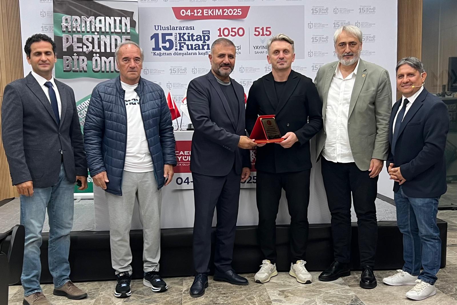 Orhan Ak Kocaelispor Sayesinde Var Oldum (2)