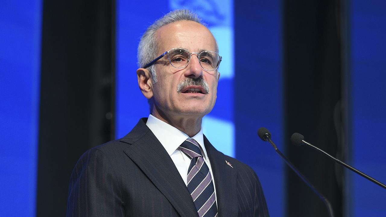 Uraloglu 5G Teknoloji.jpg