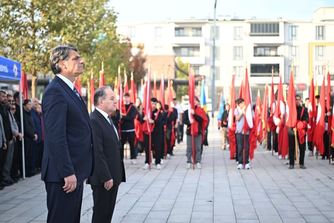 Atatürk, vefatının 87. yılında Kartepe’de saygı ve minnetle anıldı-3