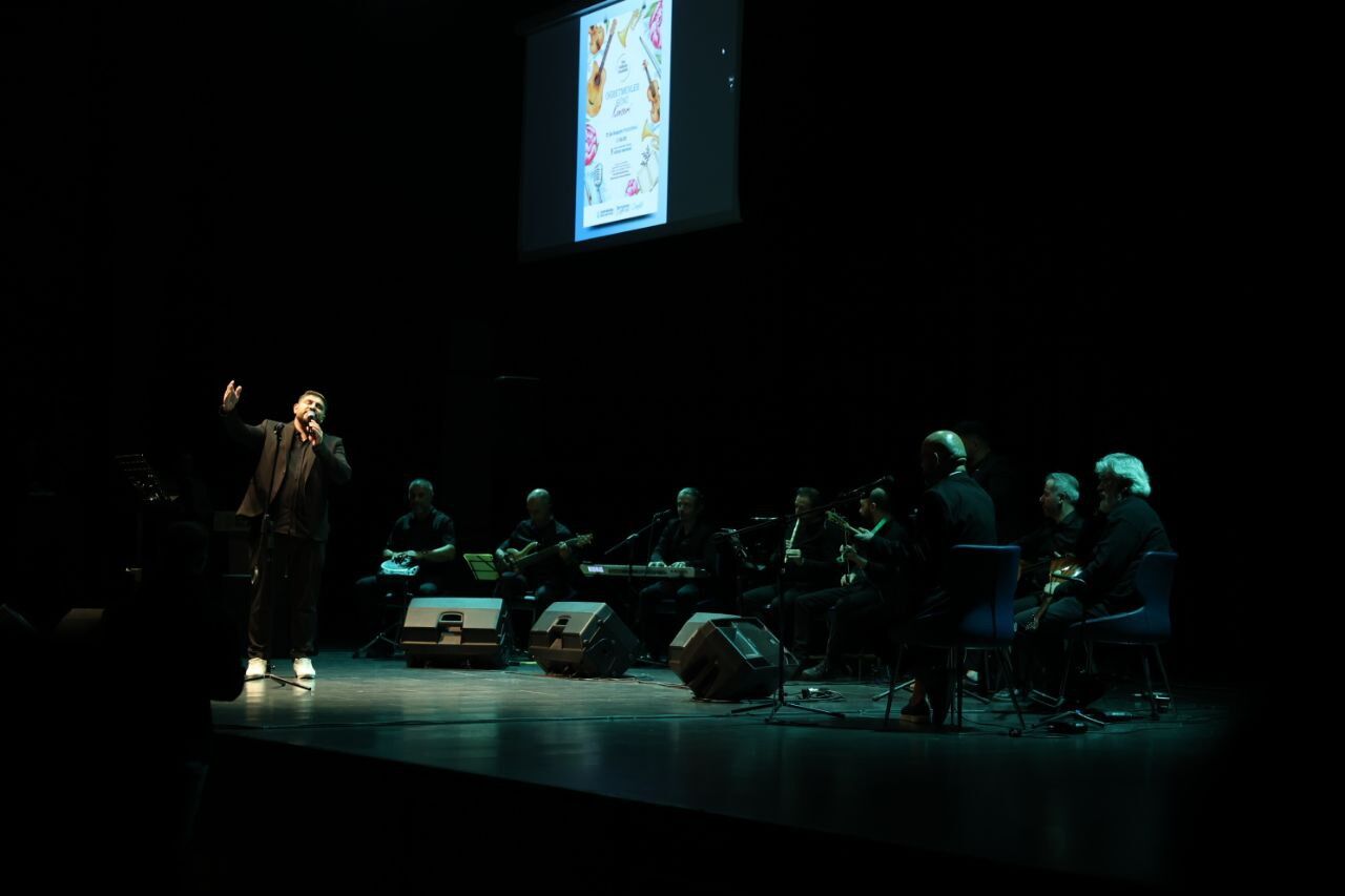 Öğretmenler Günü’ne özel konser: En sevilen şarkılar bu kez onlar için söylendi-3