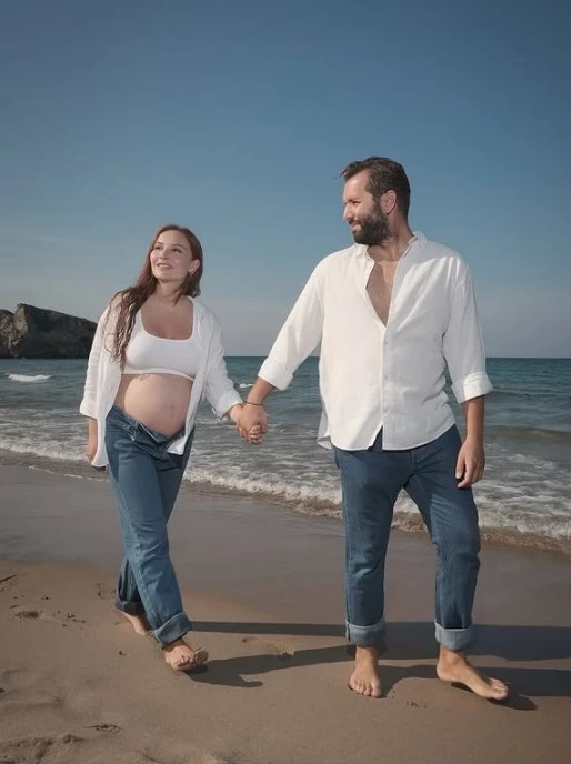 Basak Gumulcinelioglu Anne Oldu Devin Citanak Dogdu.jpg