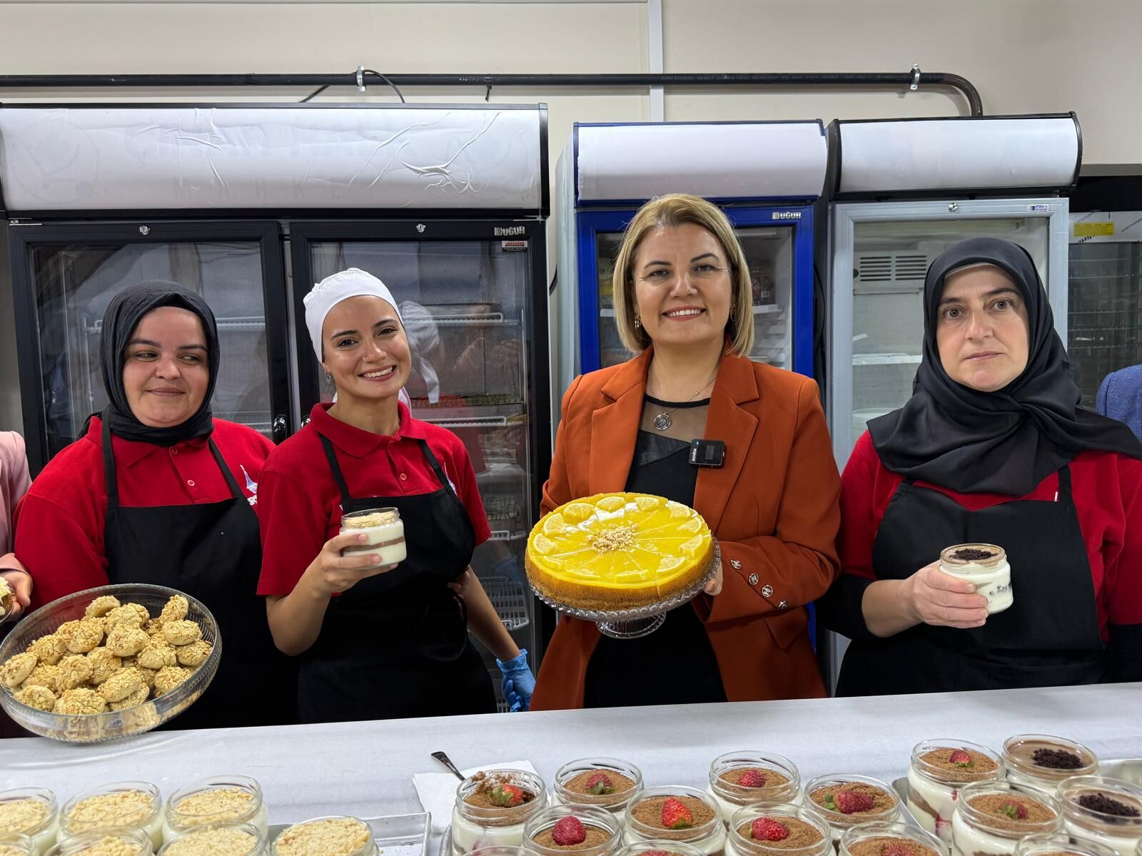 Gülümse Kafelerde yeni dönem: Tatlılar artık belediyenin mutfağında üretiliyor-1