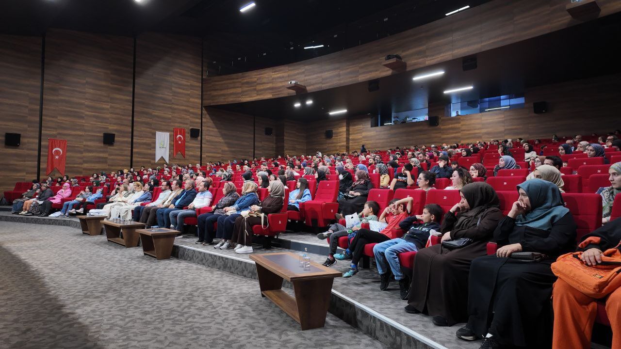 Bünyamin Çiftçi, 6. Kitap Günleri’ni Nurullah Genç Söyleşisiyle Taçlandırdı 2