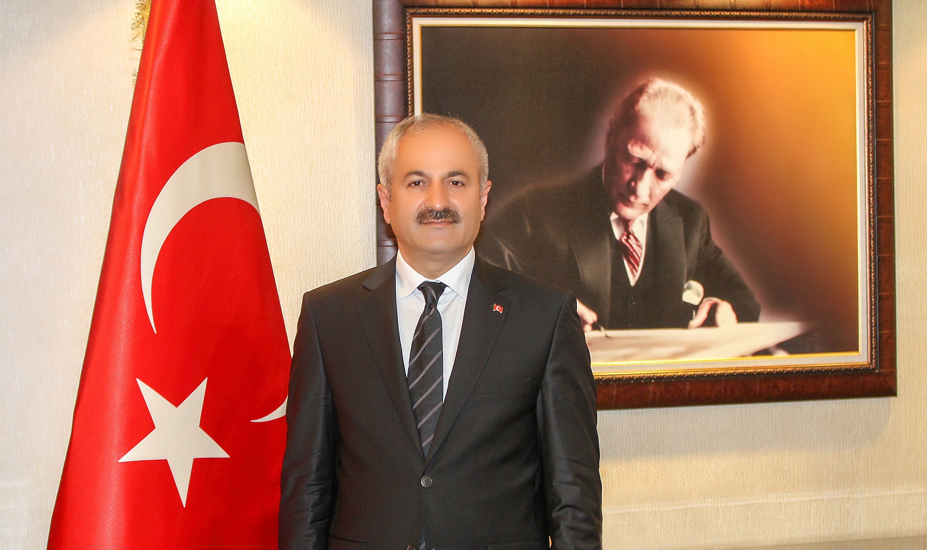 Gebze Belediye Baskani Zinnur Buyukgoz10 Kasim Ataturk’u Anma Gunu Mesaji