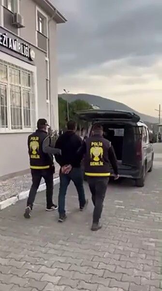 Gemlik’te 29 Yıl Kesinleşmiş Hapis Cezası Bulunan Firari Yakalandı