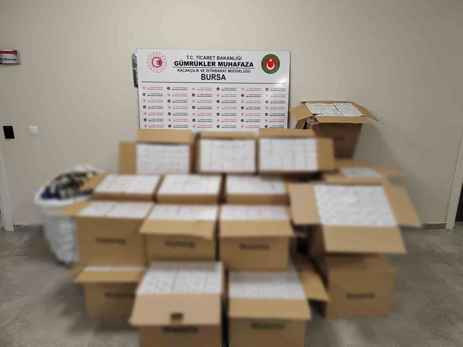 Gümrükler Muhafaza Ekipleri, Değeri 274 Milyon Tl’yi Aşan Makaron Ve Makaron Üretim Malzemesi Ele Geçirdi 2