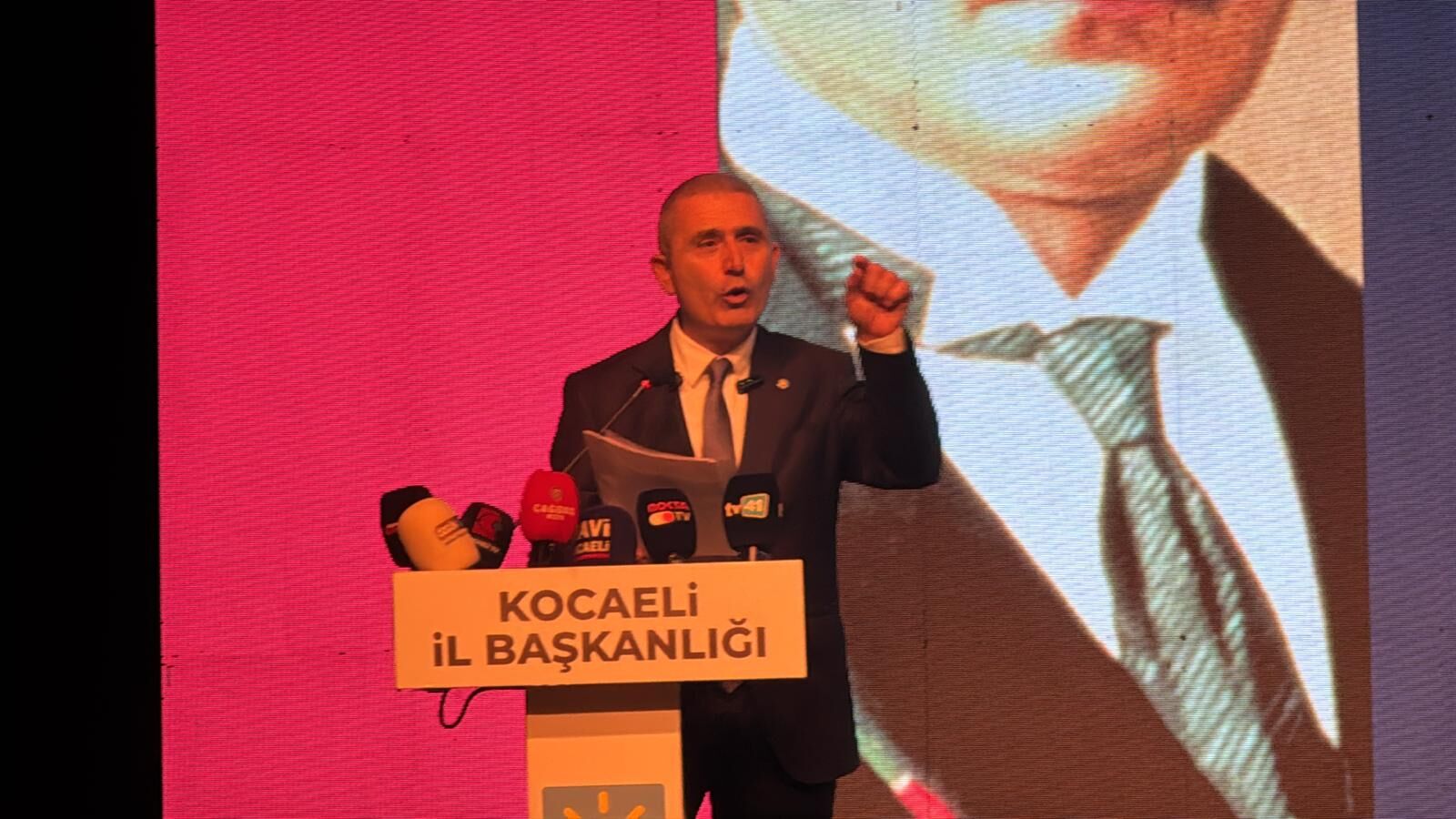 Iyi Parti Kocaeli Kongre Salonu.jpg