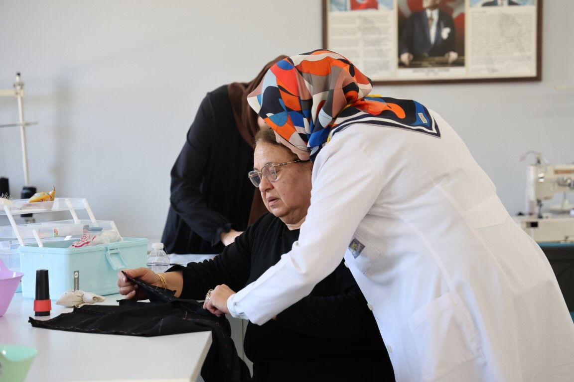 Kadınlara Yeni Kapılar Açıyor Kar Mek Kurslarına Ilgi Artarak Sürüyor 2