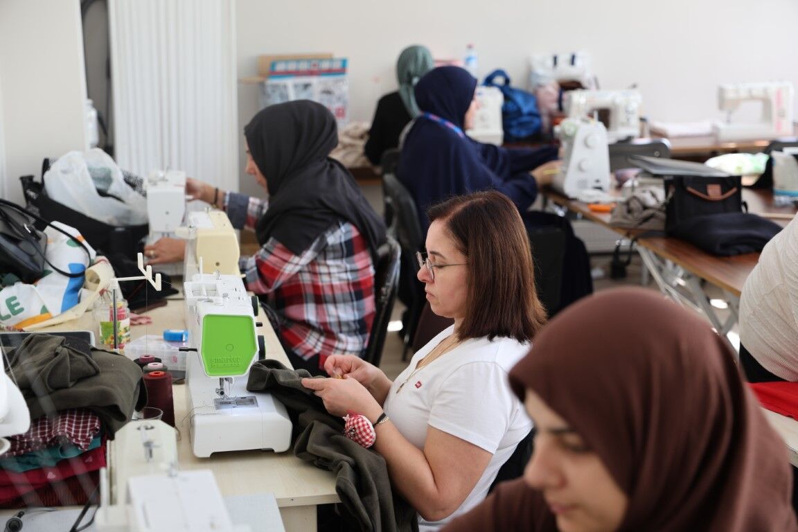 Kadınlara Yeni Kapılar Açıyor Kar Mek Kurslarına Ilgi Artarak Sürüyor 7