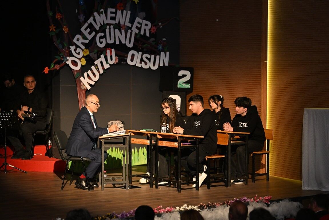 Kartepe’de 24 Kasım Öğretmenler Günü Coşkuyla Kutlandı-2