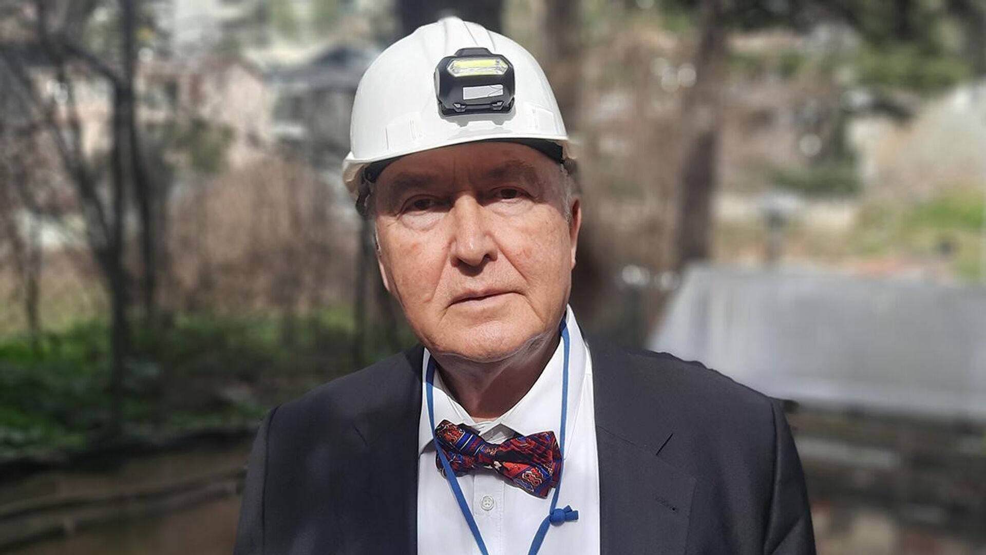 Prof Dr Ahmet Ercan Biyografi.jpg