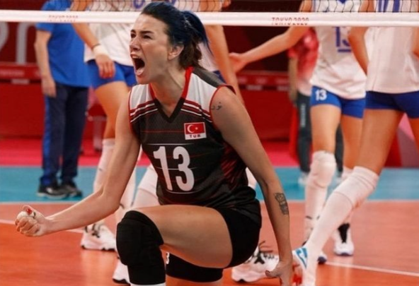 Survivor 2026 Unluler Meryem Boz.jpg