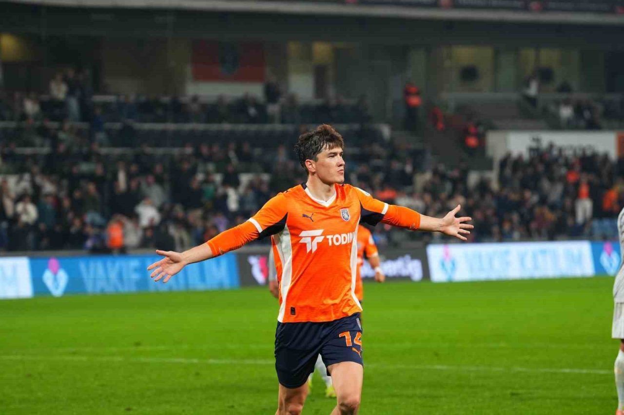 Trendyol Süper Lig’de Gol Krallığı Yarışı Kızıştı Zirvede Onuachu Ve Shomurodov 2