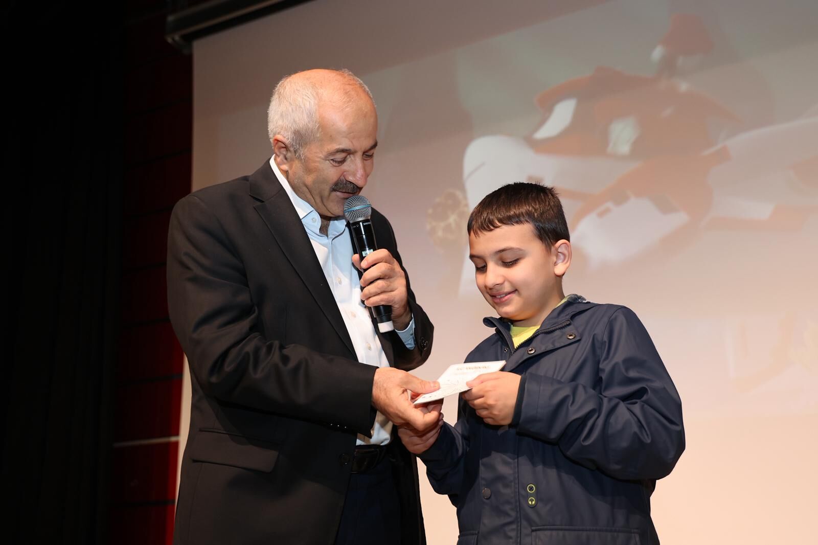 Ara tatilde miniklere sinema keyfi: Gebze'de salon tıklım tıklım doldu-2