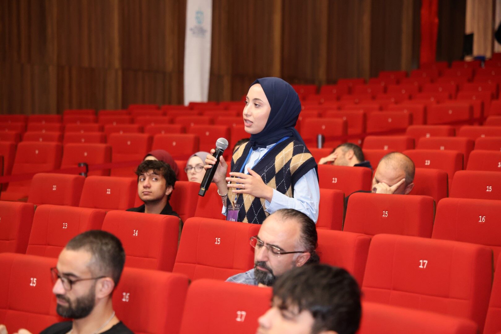 Yapay Zekâ Çağında Kritik Başlıklar Ele Alındı (8)