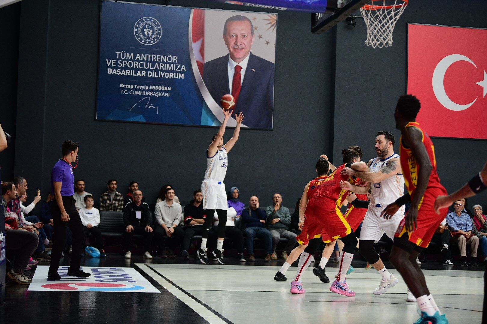 Şampiyonluk yolunda kritik zafer: Çayırova Belediyesi Göztepe’yi devirdi-4