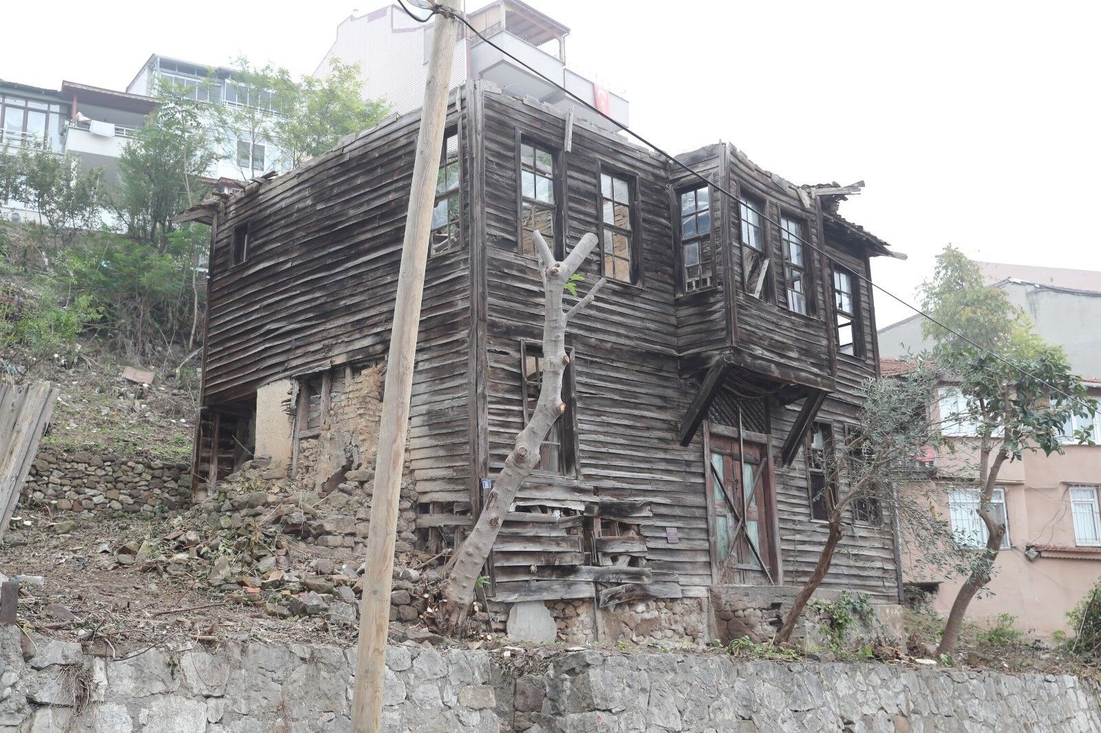 hulusi-kentmen-izmit-evi.jpg