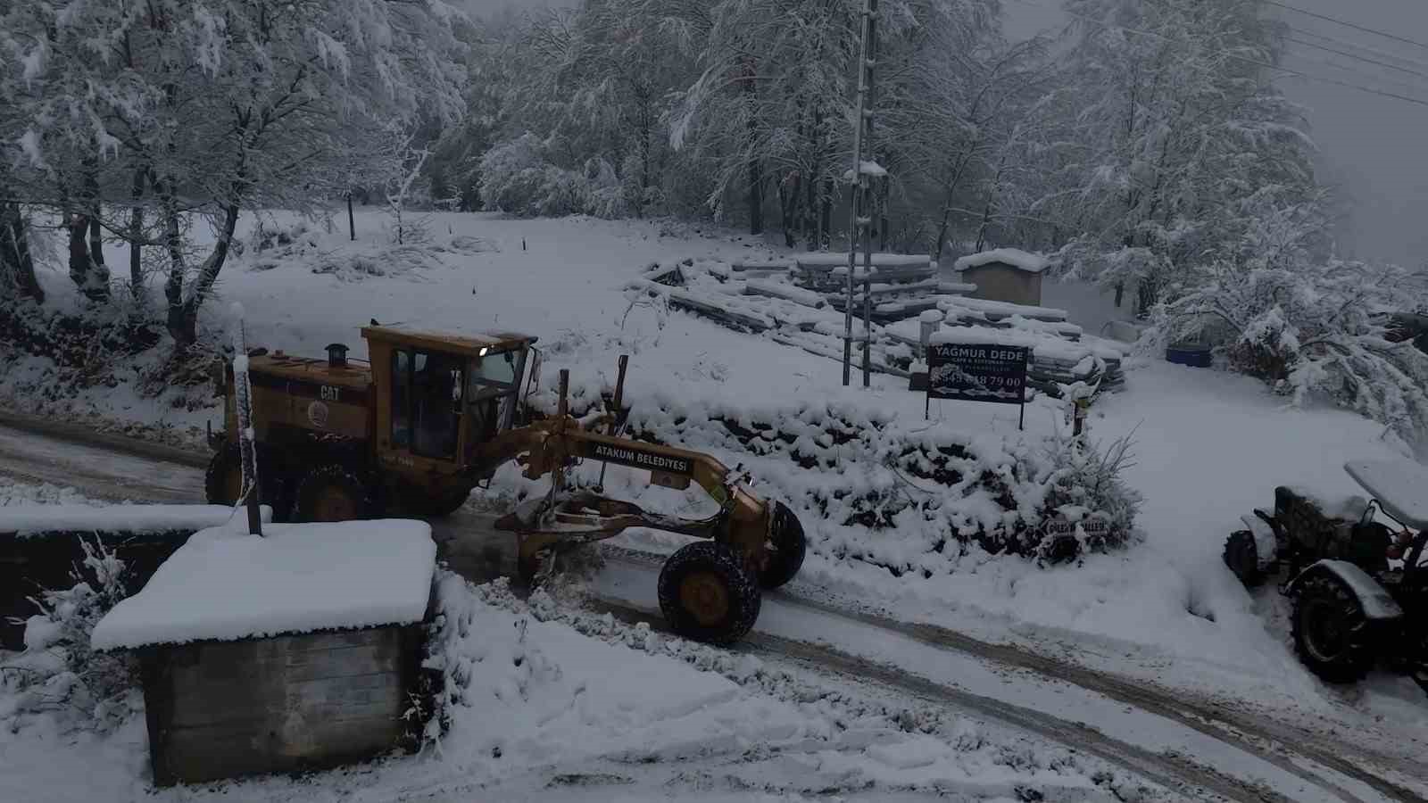 Ardahan Cildir Golu Dondu.jpg