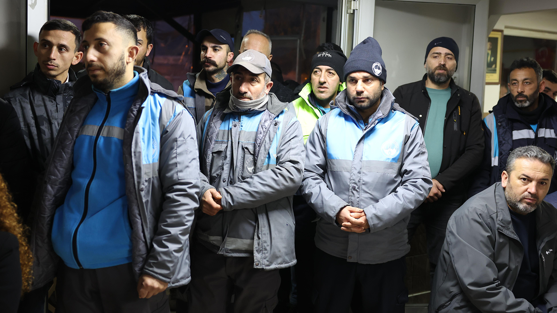 Başkan Gökçe Derince'de Temizlik İşleri Personeliyle Yeni Yıla Girdi 3