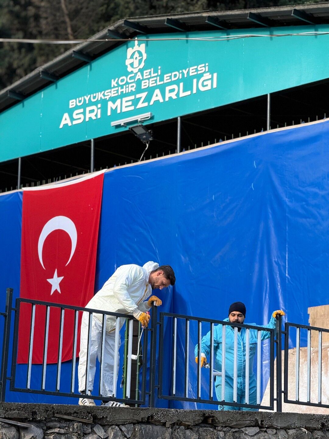 İzmit Asri Mezarlığı’nda Yenileme Çalışmaları Sürüyor-kocaelitv-3