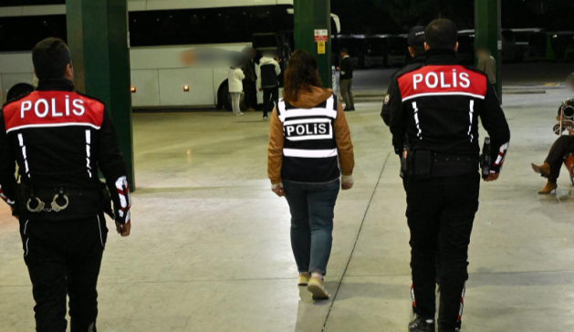 Kocaeli’de “Türkiye Güven Huzur Uygulaması”: 24 Aranan Şahıs Yakalandı-3