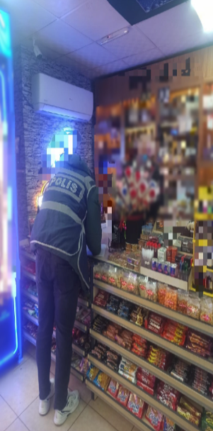 Okul çevrelerinde sıkı denetim: İzmit’te çocukların güvenliği için sahadalar-1