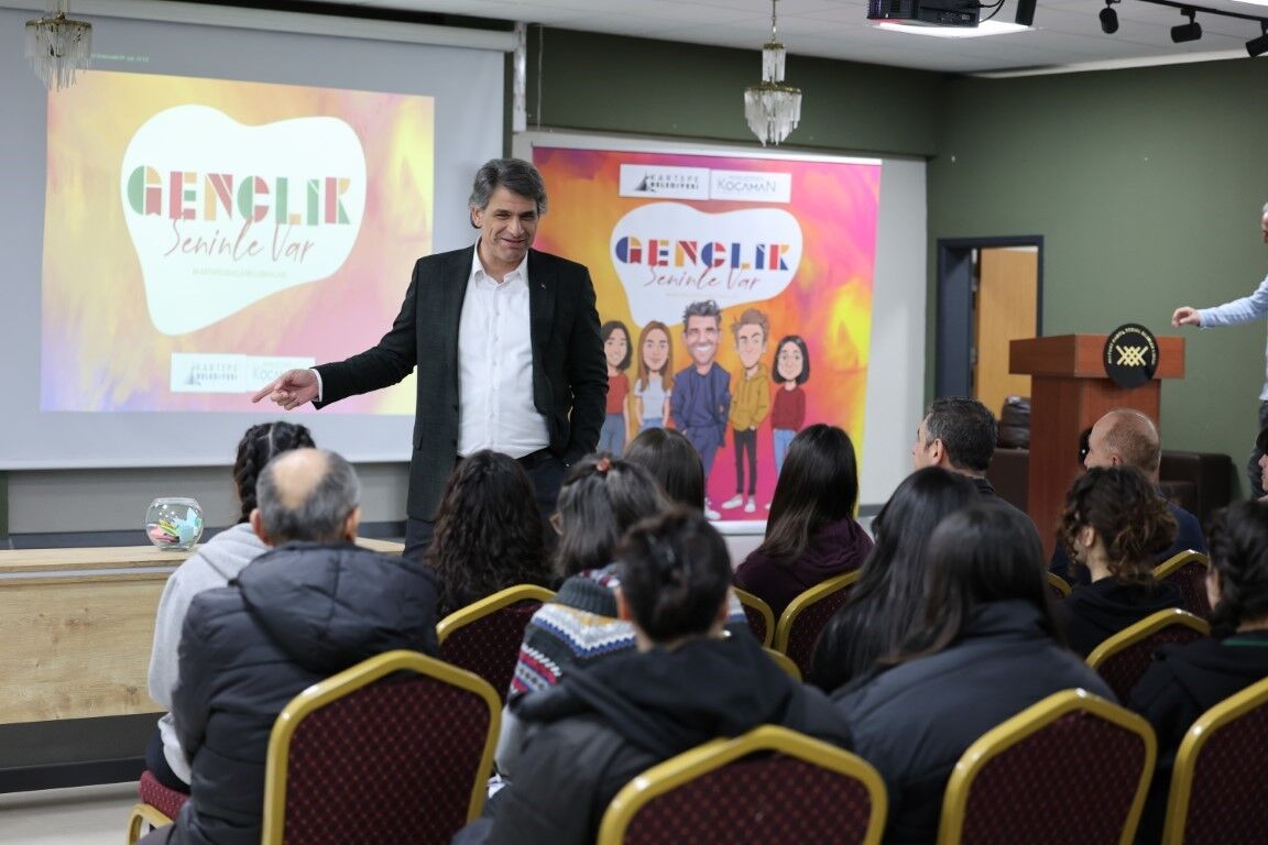Kartepe’de gençlerle samimi buluşma: Başkan Kocaman öğrencilerle bir araya geldi-kocaelitv-1