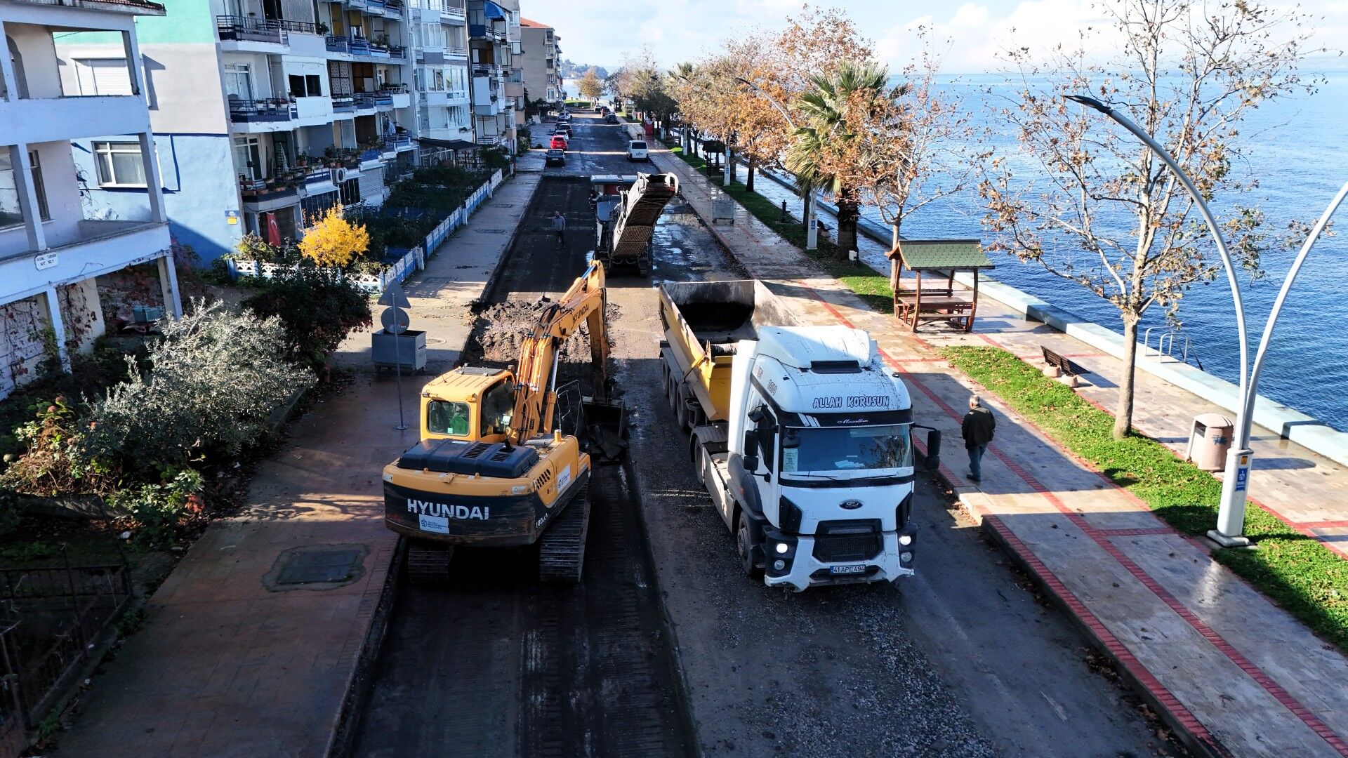 Gölcük Halıdere Sahil Caddesi'ne Kapsamlı Yenileme (3)