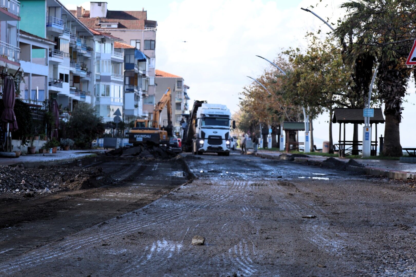 Gölcük Halıdere Sahil Caddesi'ne Kapsamlı Yenileme (4)