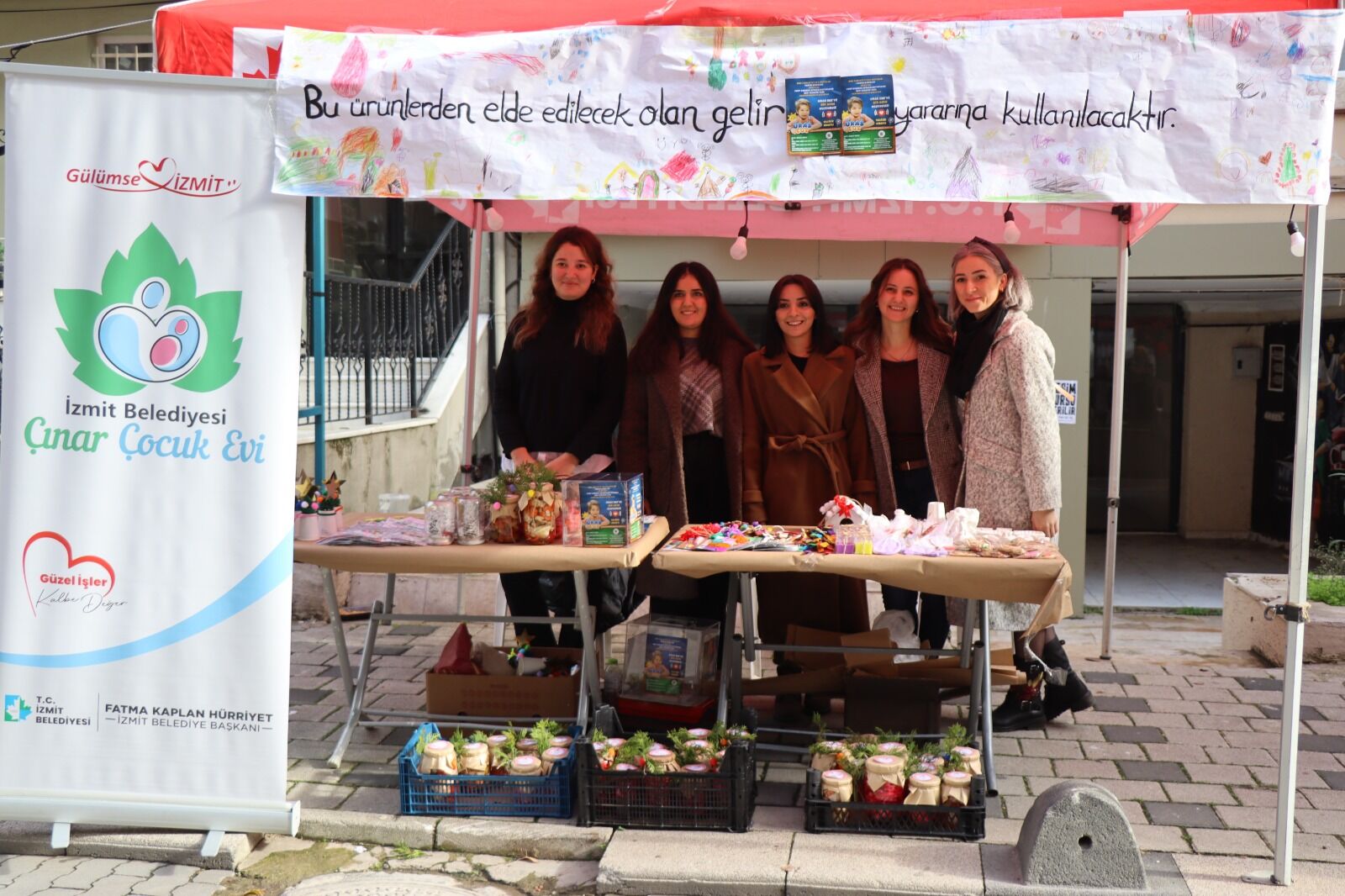 İzmit’te Yeni Yıl Coşkusu Köseoğlu Sokak Şenliği Ile Bugün Başladı (4)