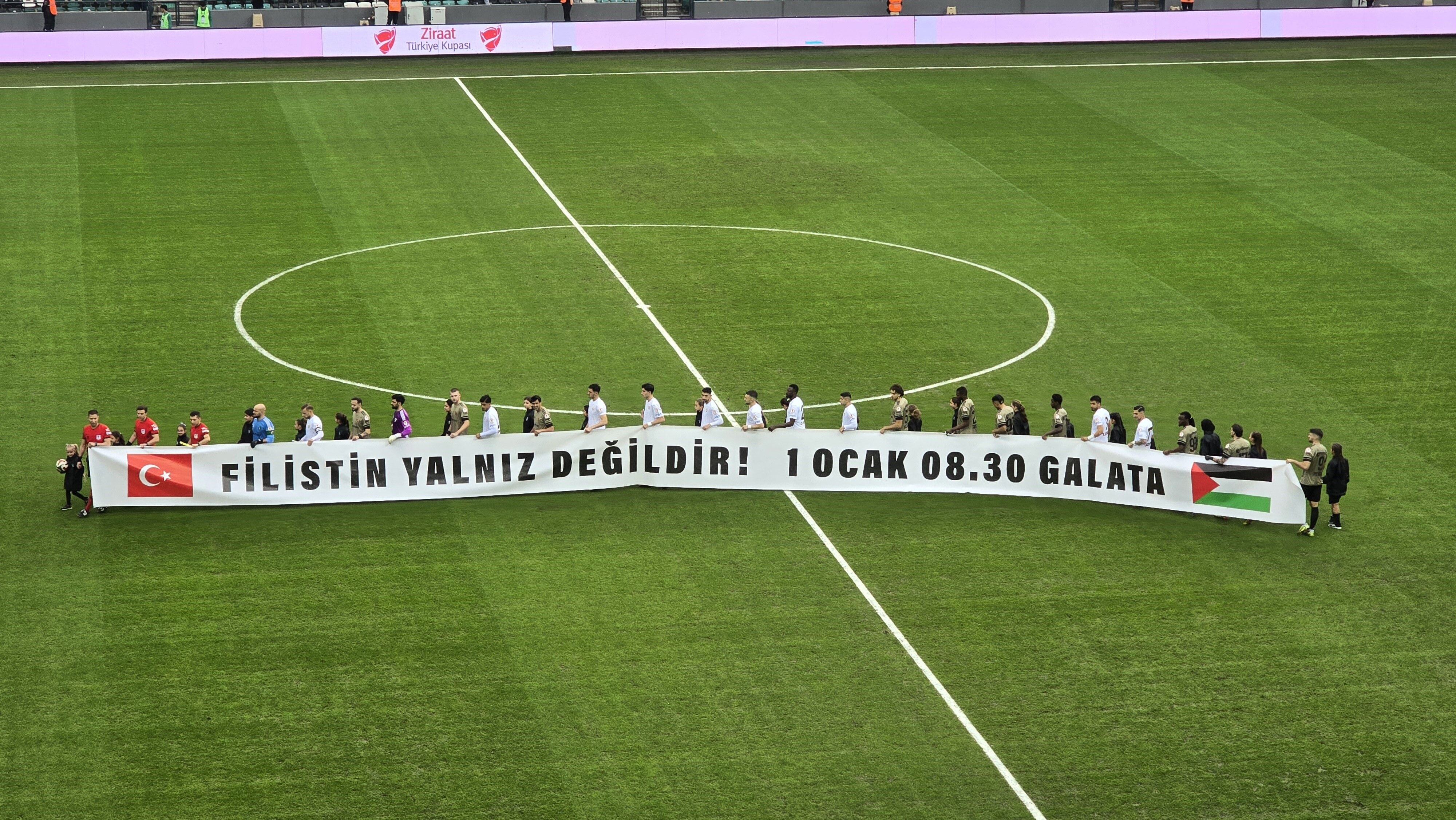 Kocaelispor Erzurumspor Filistin Pankart.jpg
