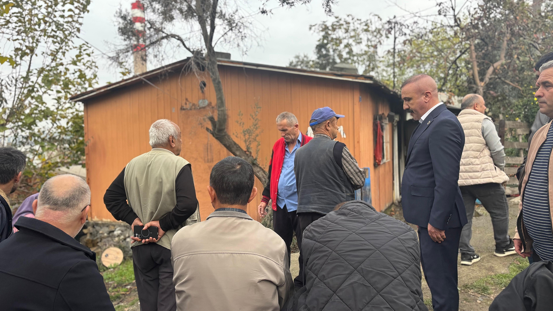 MHP Dilovası’ndan Taziye Mesajı: Fatih Mahallesi’ndeki Yangın Can Aldı-1
