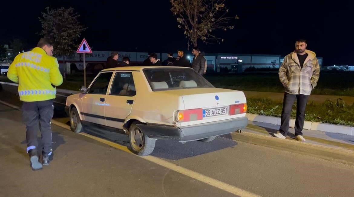 Otomobille Çarpışan Motosikletteki 2 Genç Yaralandı 2