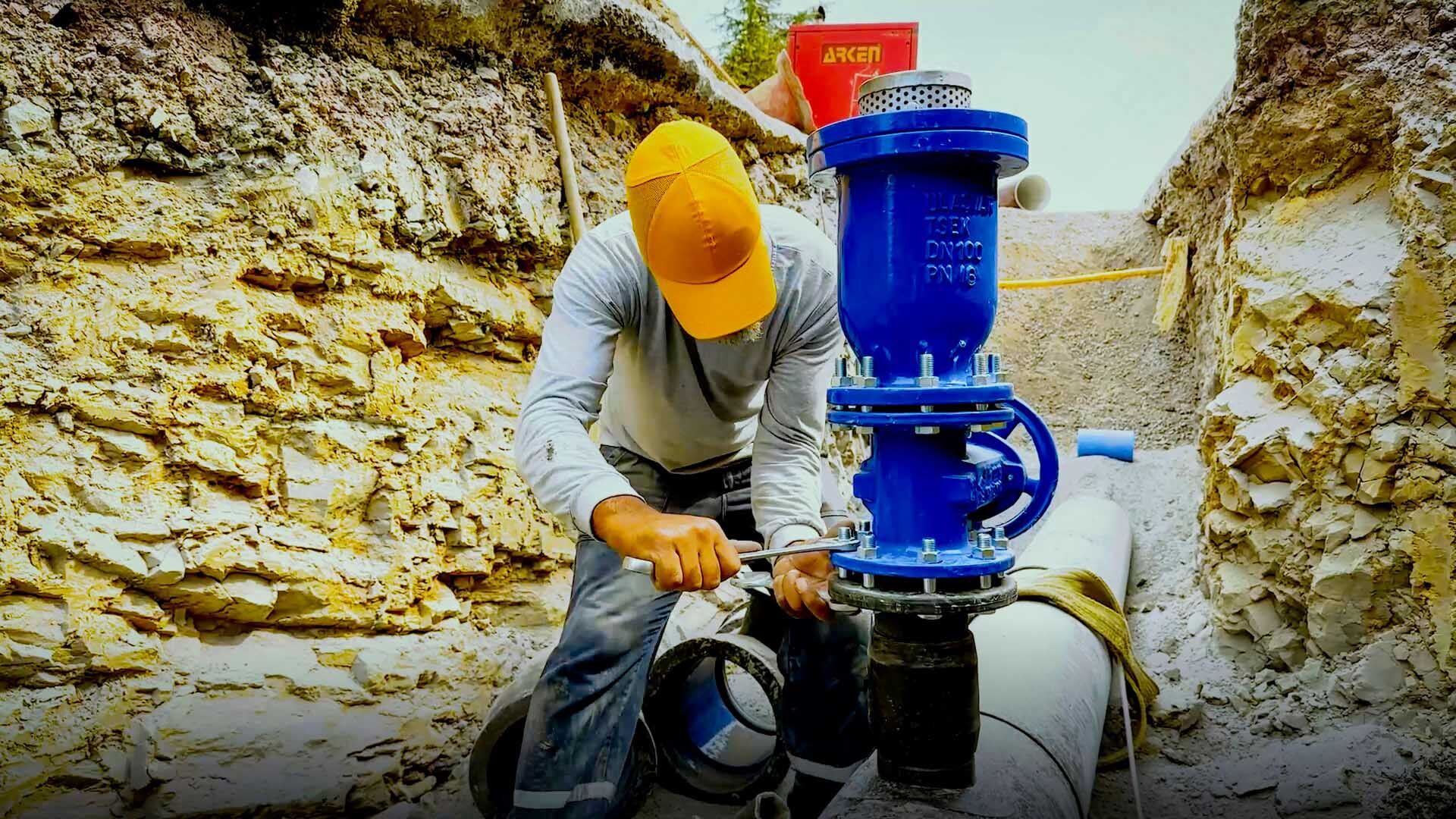 Toramanlar'da Sulama Suyu Toprakla Buluştu (4) (Büyük)