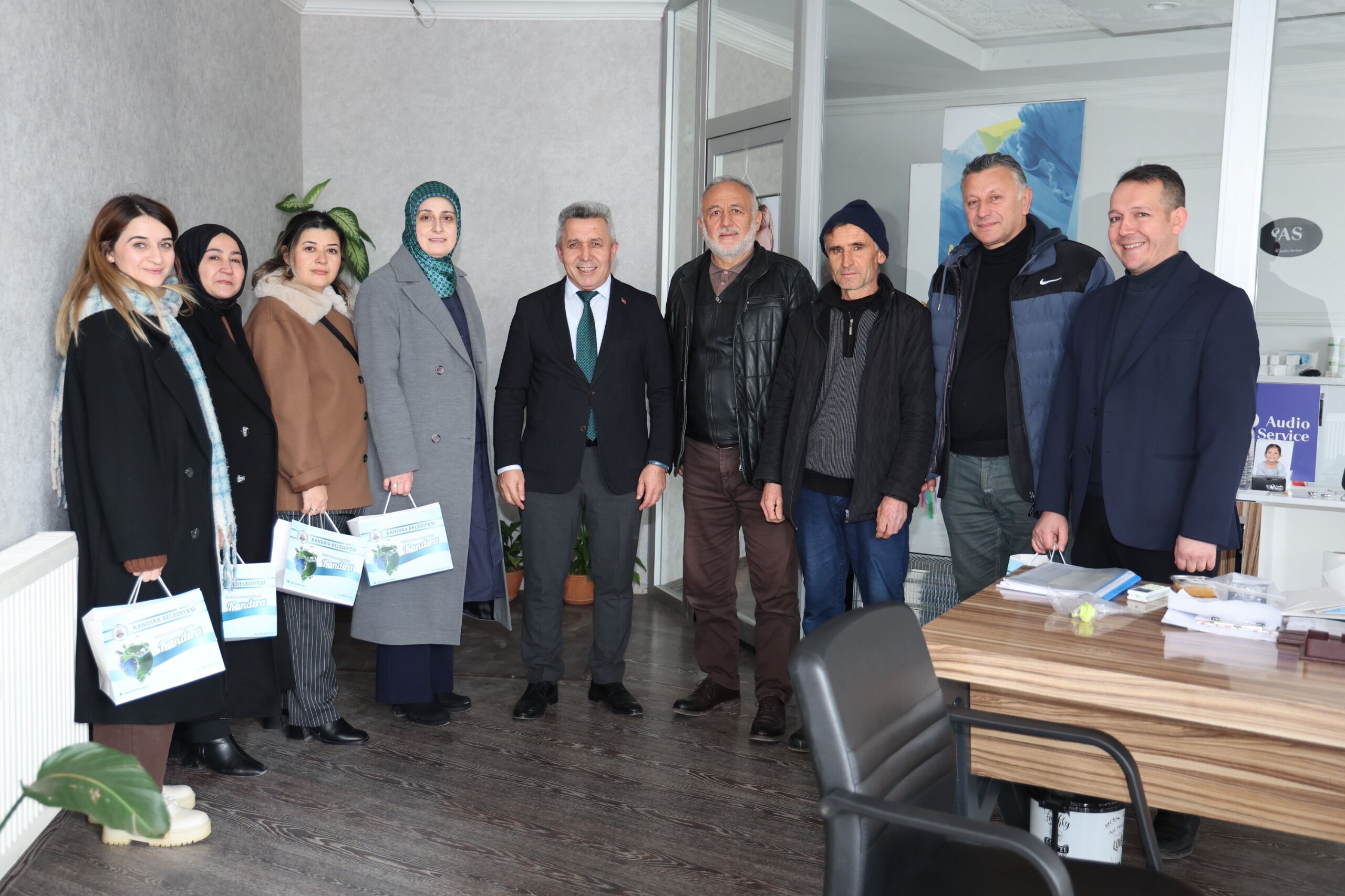 Kandıra’da anlamlı gelenek sürdü: Miraç Kandili’nde sıcak helva ikramı-4