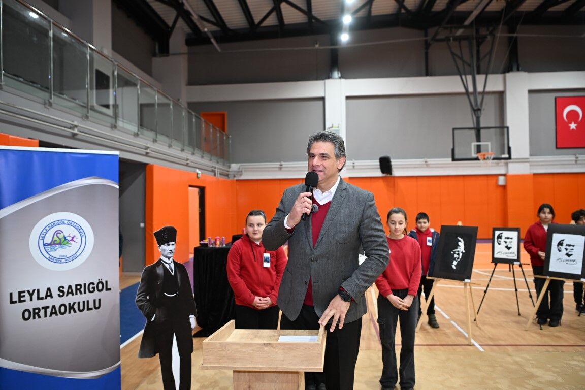Başkan Kocaman Kartepe'de Öğrencilerin Sanat ve Bilim Heyecanına Ortak Oldu-1