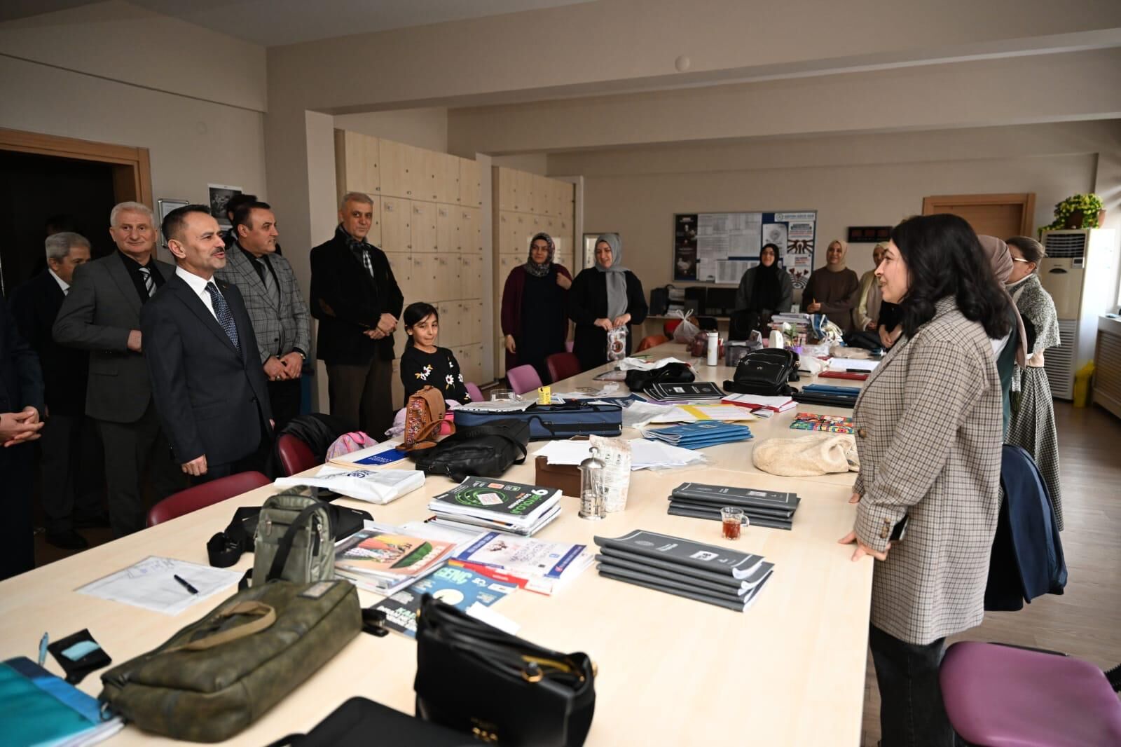 Kocaeli Valisi’nden genç yeteneklere tebrik: Dünya ikincisi öğrencilerle bir araya geldi-2