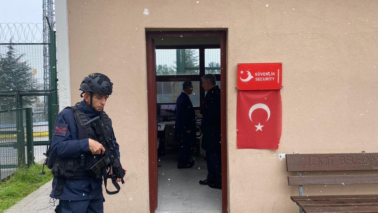 Vali Aktaş İl Göç İdaresi'nde İncelemelerde Bulundu-1
