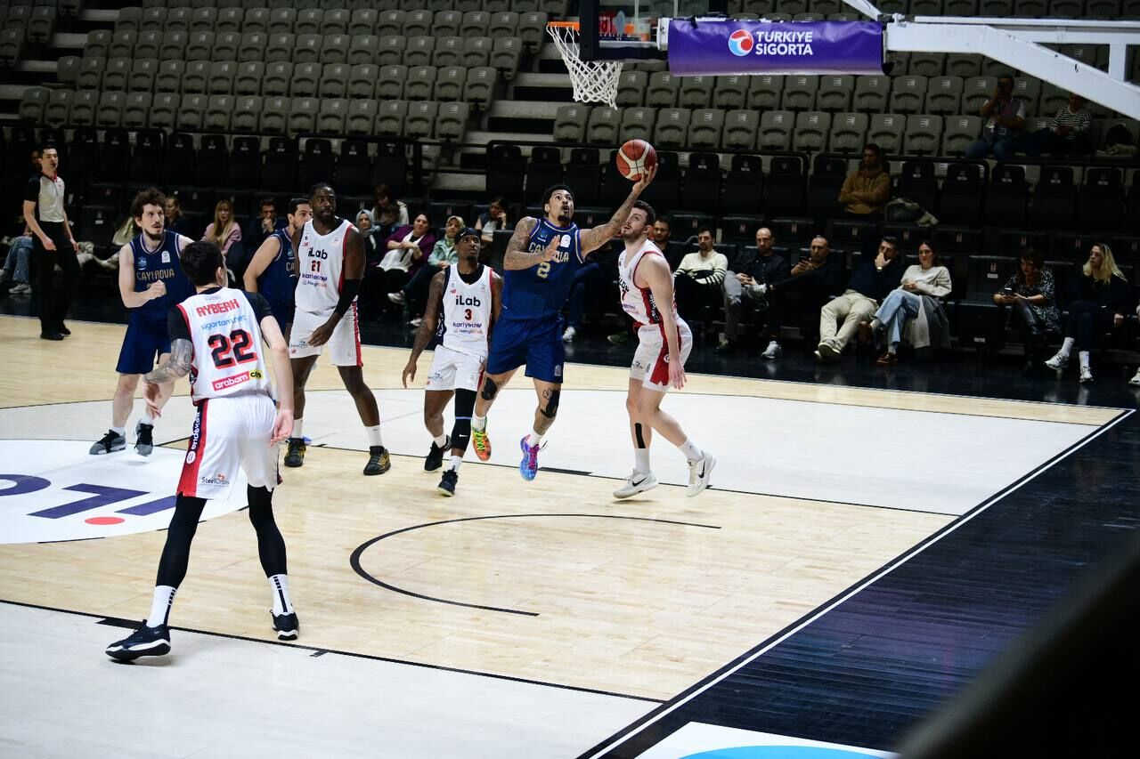 Çayırova Belediyesi Basketbol’dan kritik zafer: Ligde 16. galibiyet geldi-3